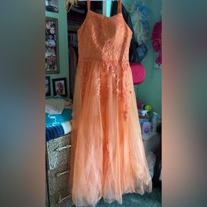 Prom/homecoming/wedding gown
